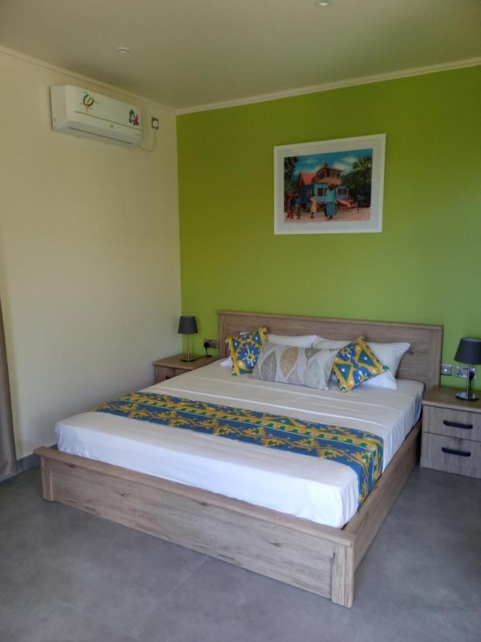 Riverside Retreat อองซ์รอแยล ภายนอก รูปภาพ
