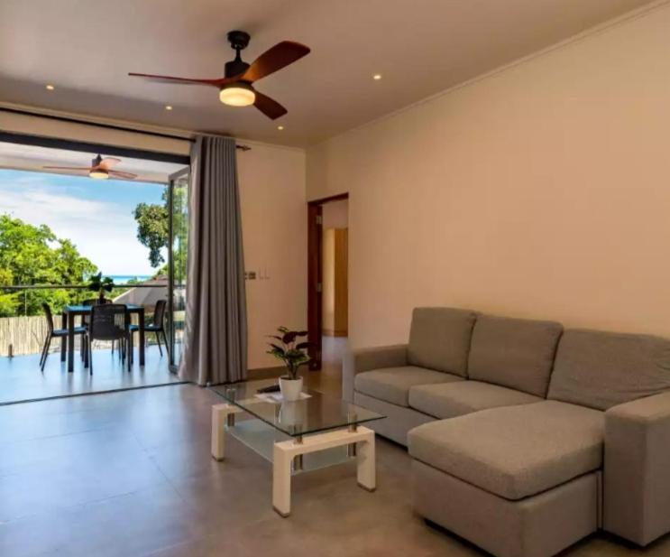 Riverside Retreat อองซ์รอแยล ภายนอก รูปภาพ